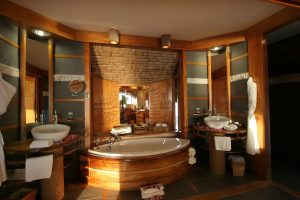 le-taha-a-by-pearl-resorts-overwater-suite-bathroom