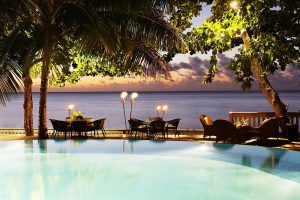 le-tahiti-by-pearl-resorts-experience-pool-bar_1