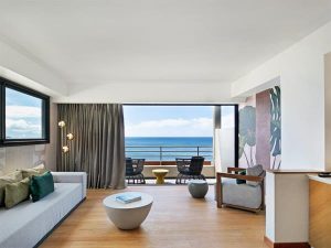 ocean-front-2-bedroom-signature-suite-with-kitchen