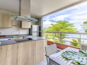 premium-ocean-view-suite-with-kitchen